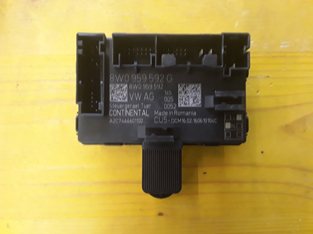 Audi A4 8W Türsteuergerät  8W0959592G