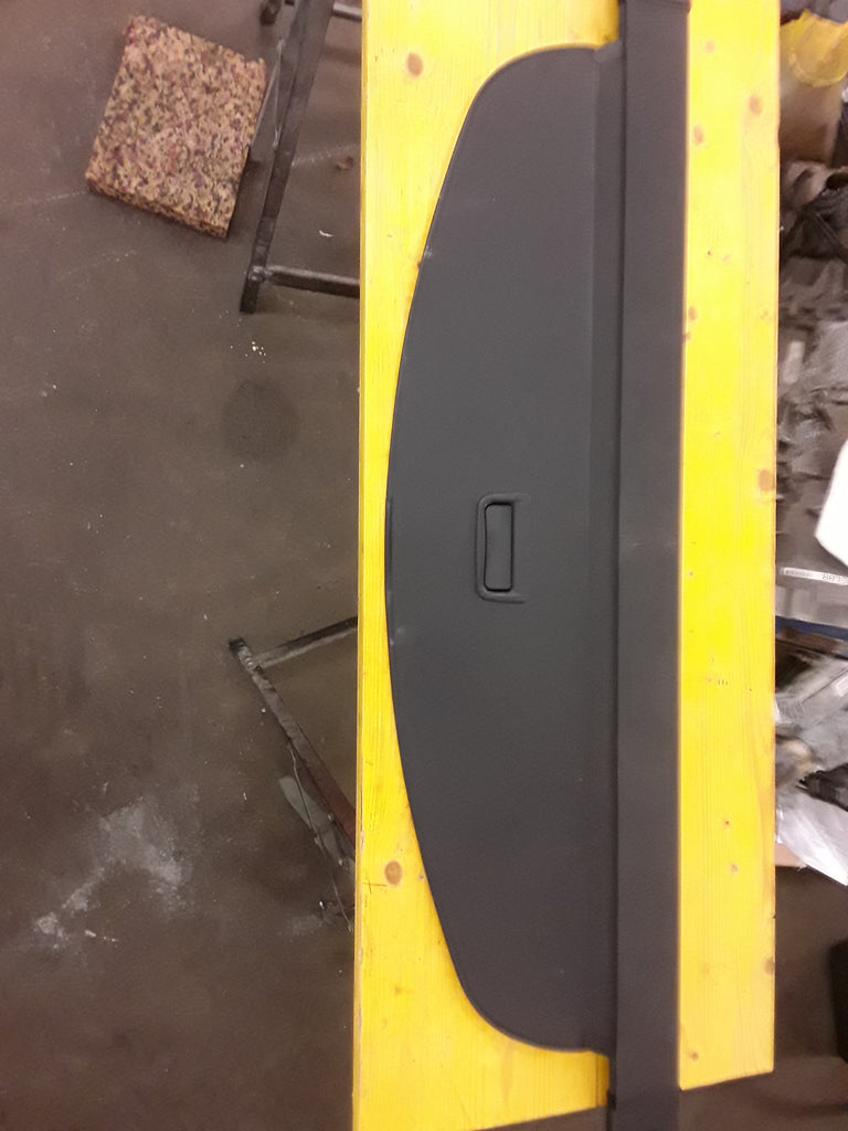 Audi A4 8W Abdeckrollo für Kofferraum soul (schwarz) 8W9 863 553