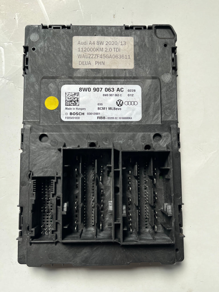 Audi A4  Bordnetzsteuergerät